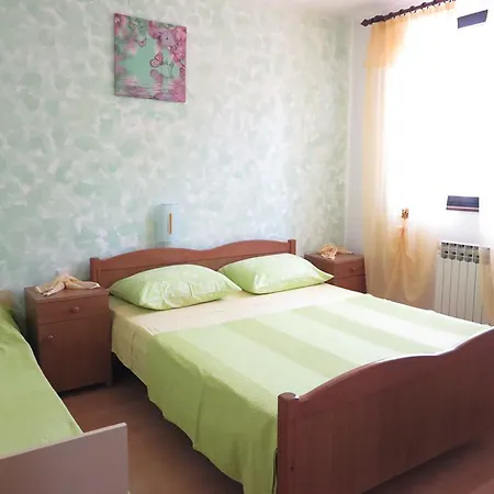 Elda Apartment *