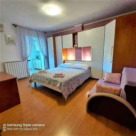 Apartment Elda *